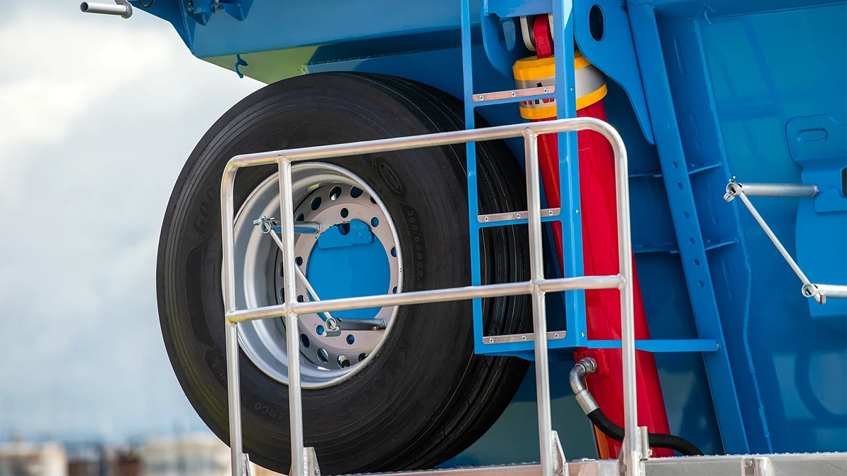 Tipper semi-trailer Gr.T33-SH