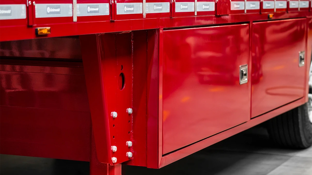 Полуприцеп-скотовоз Gr.LS