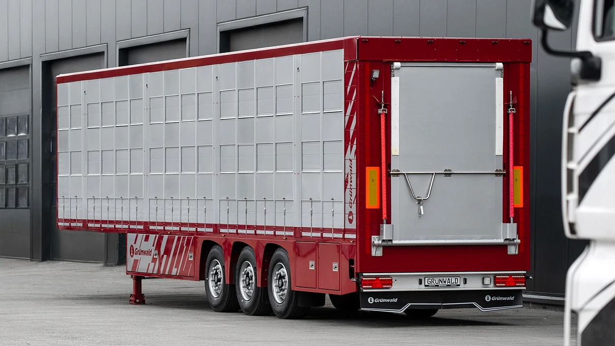 Полуприцеп-скотовоз Gr.LS