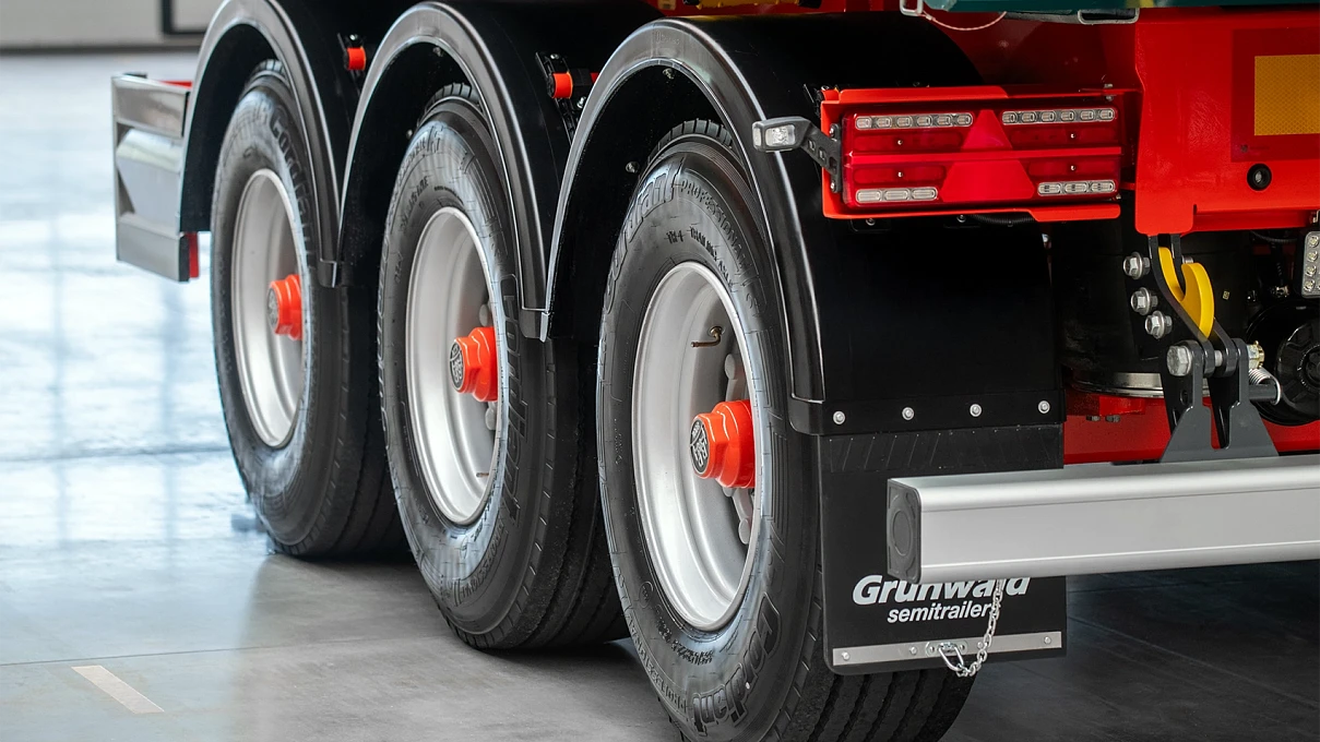 Стальной самосвальный полуприцеп Gr.T27 SH