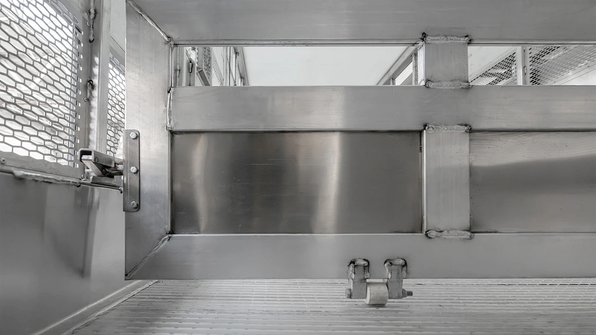 Полуприцеп-скотовоз Gr.LS