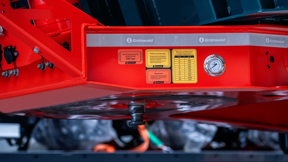 Стальной самосвальный полуприцеп Gr.T27 SH