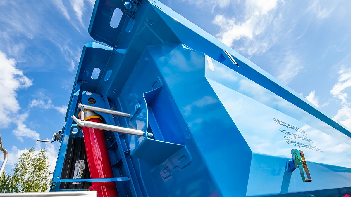 Tipper semi-trailer Gr.T33-SH
